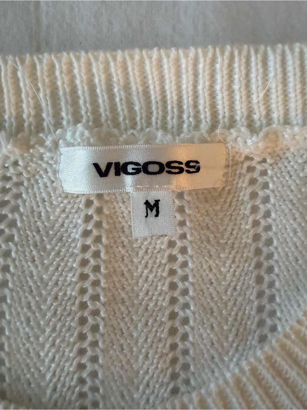 Like New, Vigoss, Size M, White Knit Short-Sleeve Sweater with Black Stripe Trim - Picture 5 of 15
